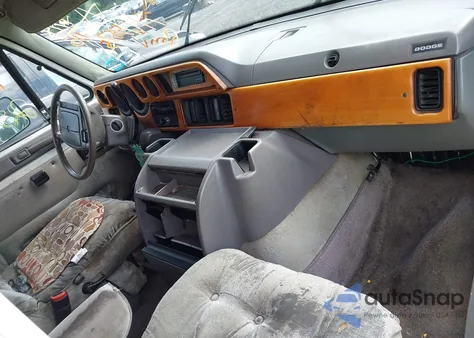 1996 Dodge Ram Van B2500 z USA, uszkodzony, nr VIN 2B6HB21X1TK146936